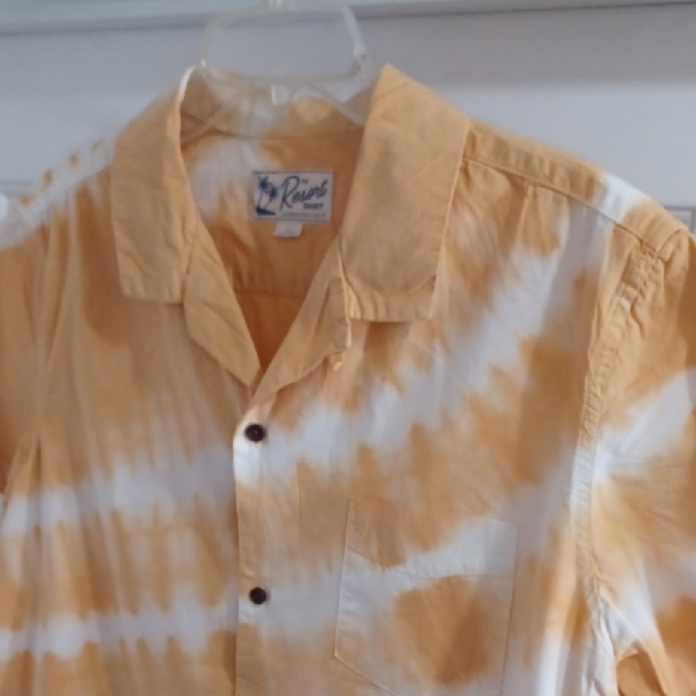 Aeropostale Yellow & White Tie-Dye Short Sleeve Button-Up Shirt